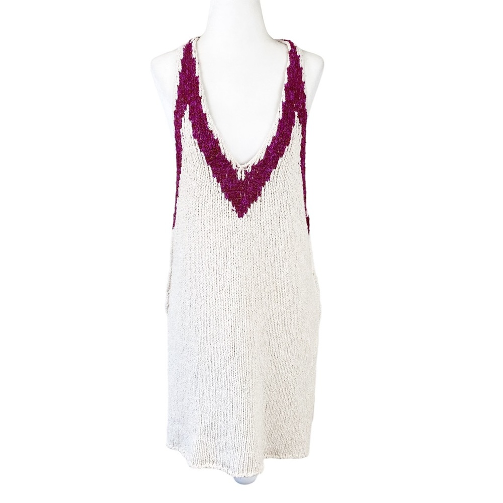 Free People Hold on Tunic in Ivory L
Sleeveless chunky knit 70s hippie - Picture 3 of 13